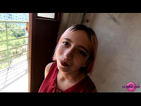 ❤️ Studentka smyslně kouří cizince ve vnitrozemí - sperma na tváři Super porno u cs.prendiporno.ru ﹏